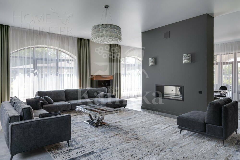 2-этажный коттедж 1 300 м² без отделки