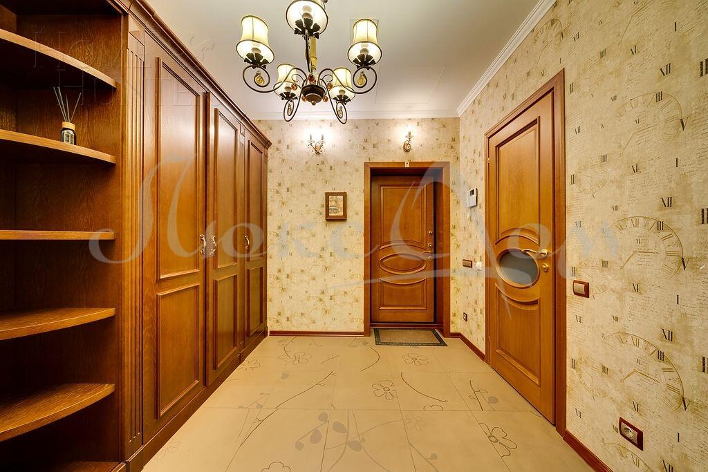 4-КОМН. КВАРТИРА С ОТДЕЛКОЙ 137 М² НА 2 ЭТАЖЕ