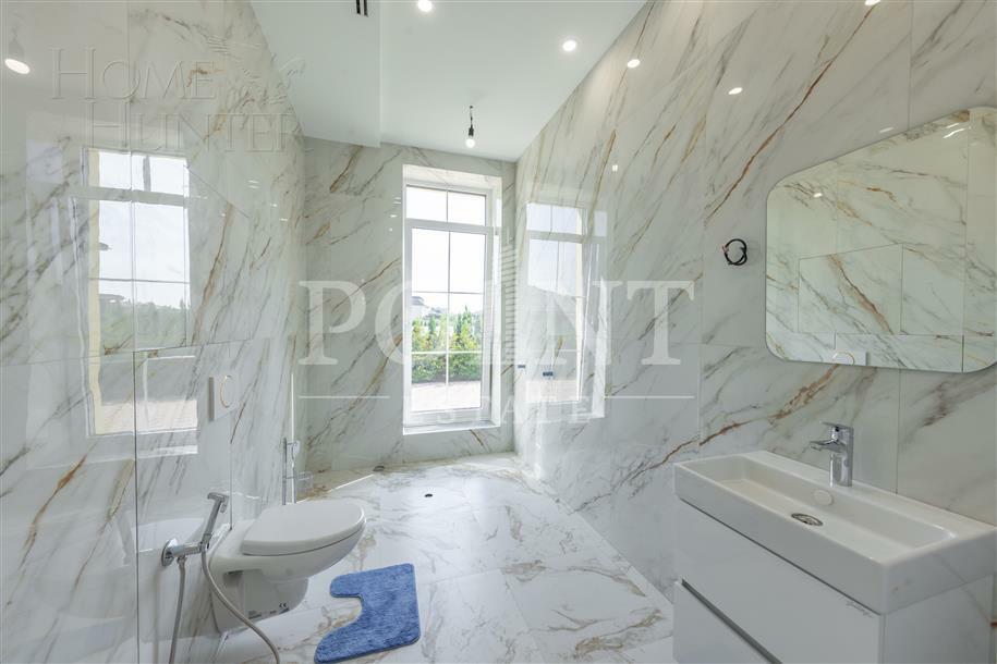 2-этажный коттедж 900 м² с отделкой