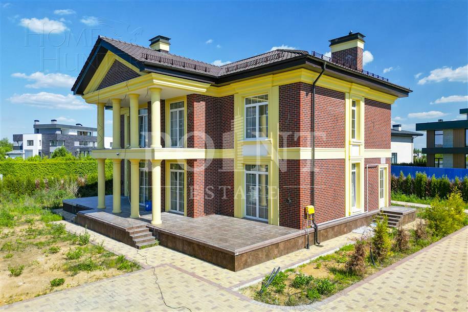 2-этажный коттедж 900 м² с отделкой