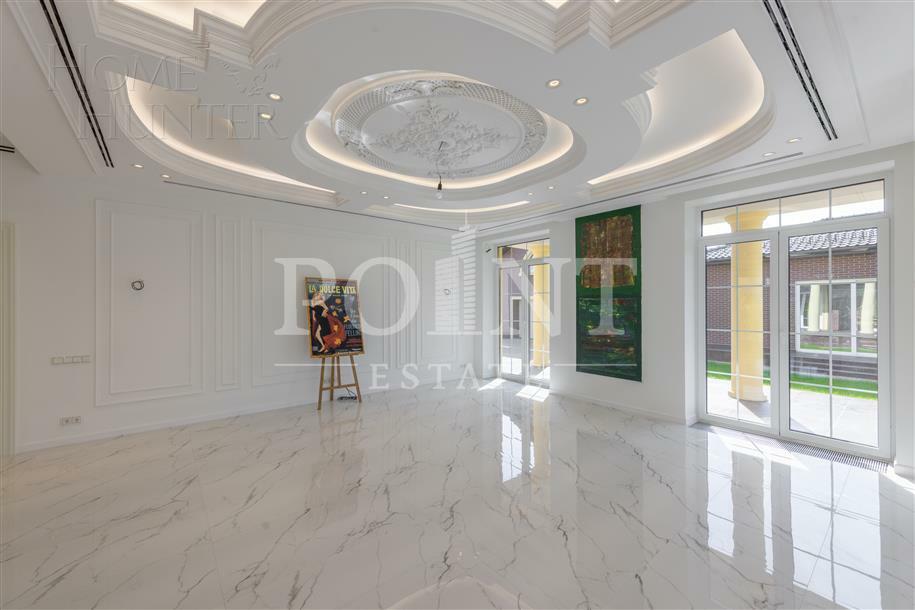 2-этажный коттедж 900 м² с отделкой