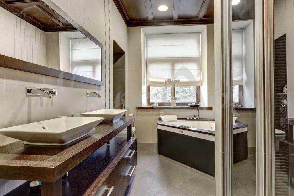 4-КОМН. КВАРТИРА С ОТДЕЛКОЙ 170 М² НА 4 ЭТАЖЕ