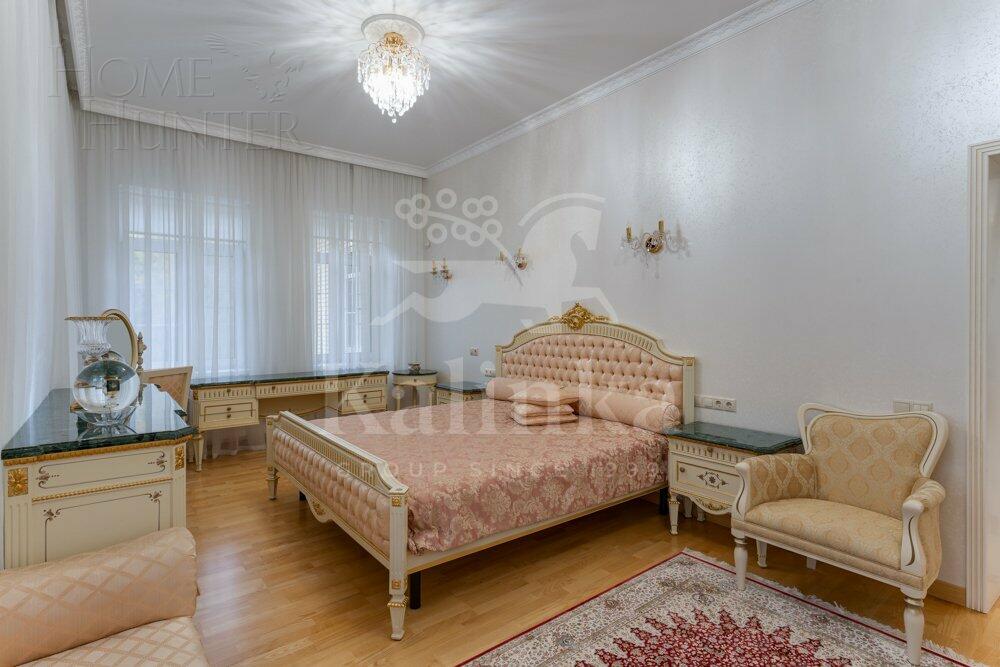 2-этажный коттедж 620 м² с отделкой