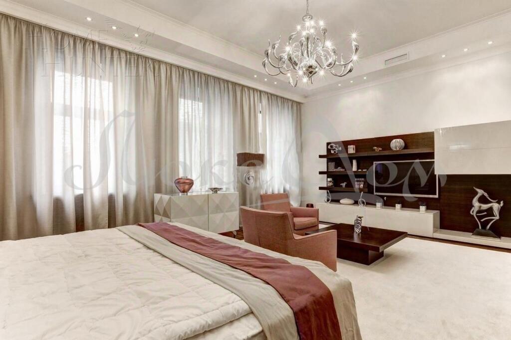 4-КОМН. КВАРТИРА С ОТДЕЛКОЙ 170 М² НА 4 ЭТАЖЕ