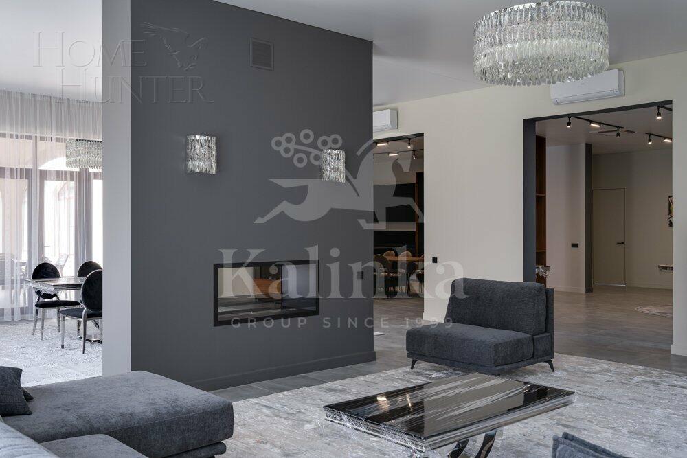 2-этажный коттедж 1 300 м² без отделки