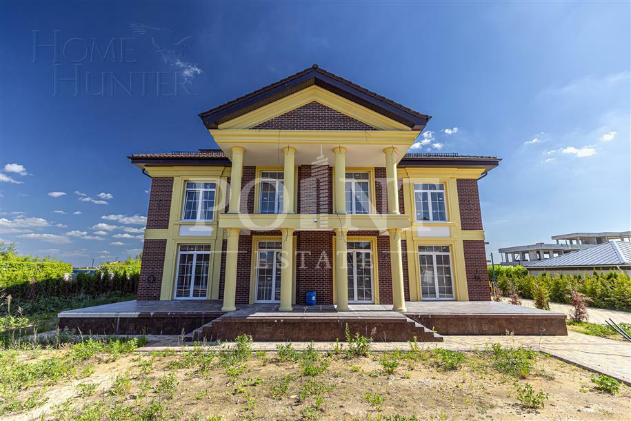 2-этажный коттедж 900 м² с отделкой