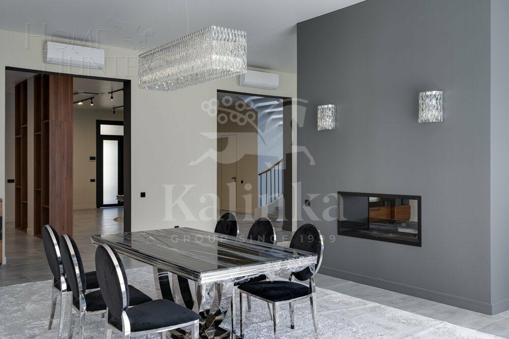 2-этажный коттедж 1 300 м² без отделки