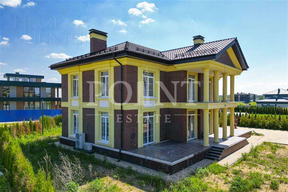 2-этажный коттедж 900 м² с отделкой