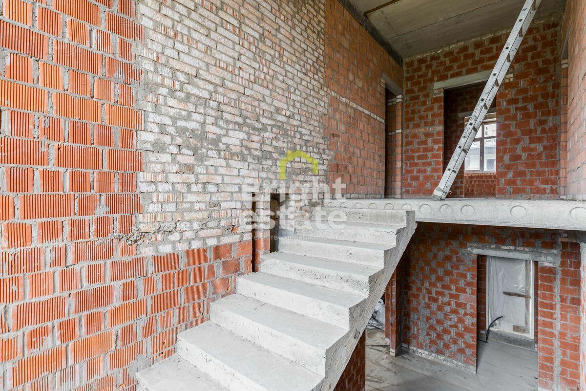 2-этажный коттедж 270 м² без отделки