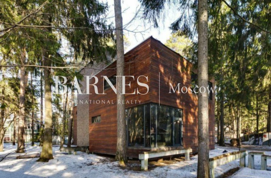 2-этажный коттедж 700 м² без отделки