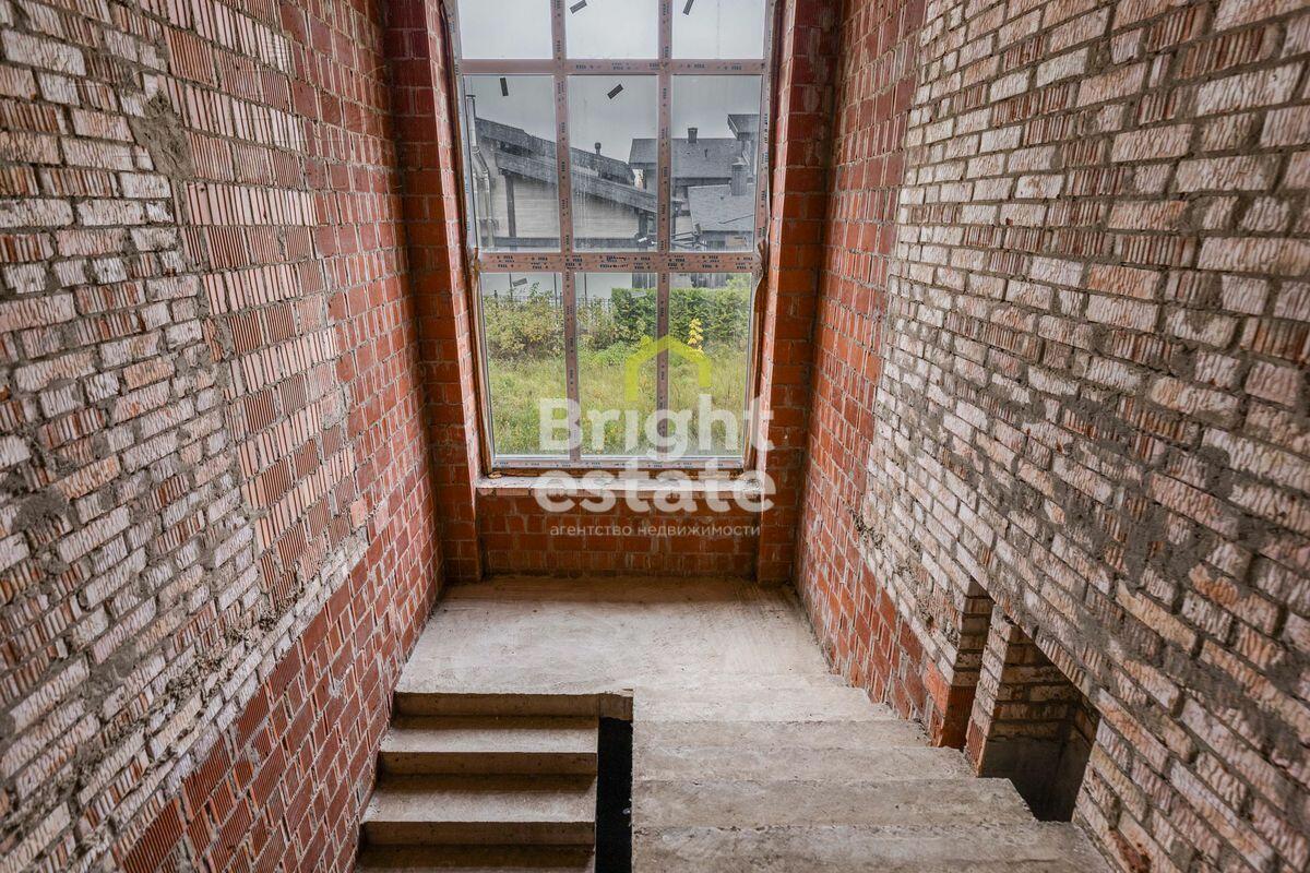 2-этажный коттедж 270 м² без отделки