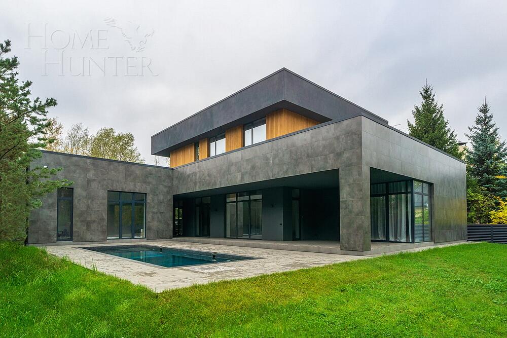 2-этажный коттедж 500 м² с отделкой