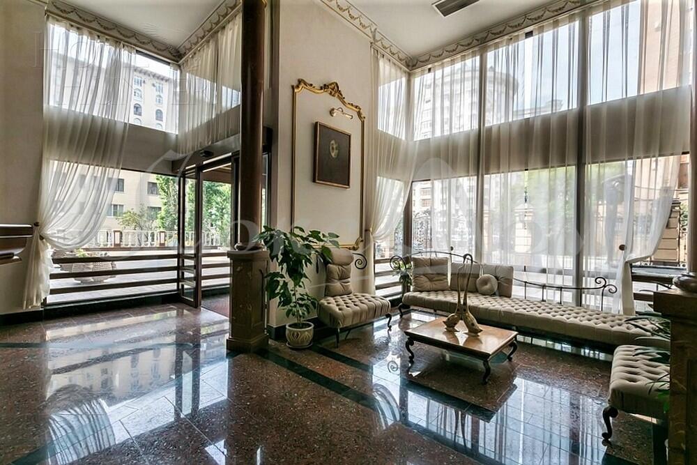 3-КОМН. КВАРТИРА С ОТДЕЛКОЙ 130 М² НА 2 ЭТАЖЕ