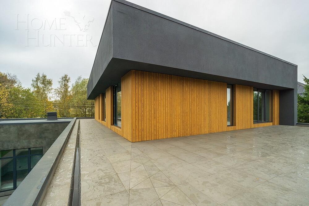 2-этажный коттедж 500 м² с отделкой