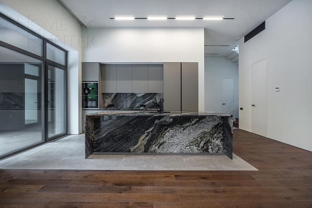 2-этажный коттедж 500 м² с отделкой