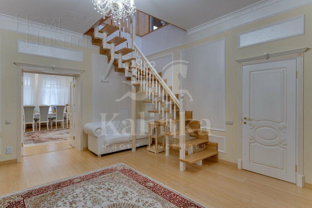 2-этажный коттедж 620 м² с отделкой