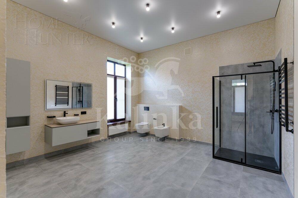 2-этажный коттедж 1 300 м² без отделки