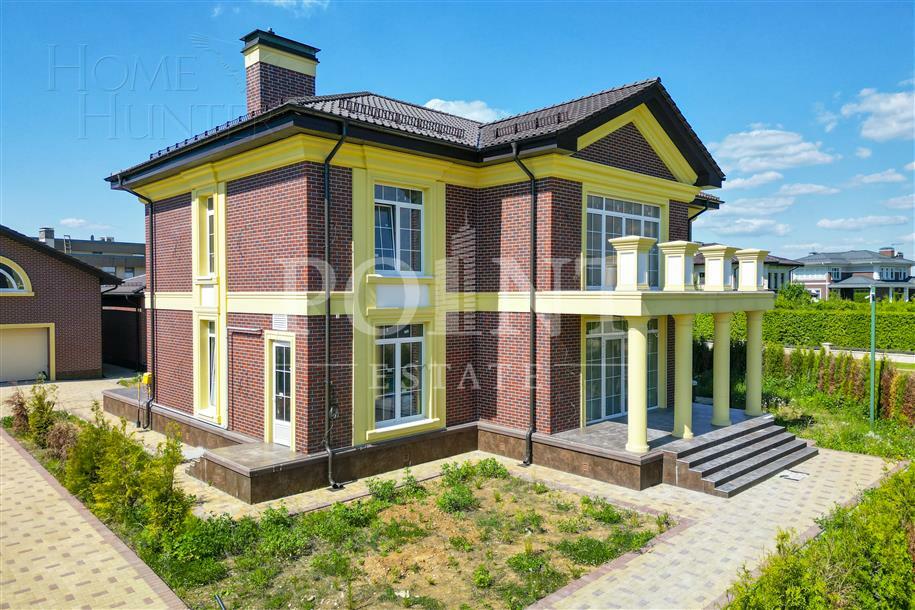 2-этажный коттедж 900 м² с отделкой