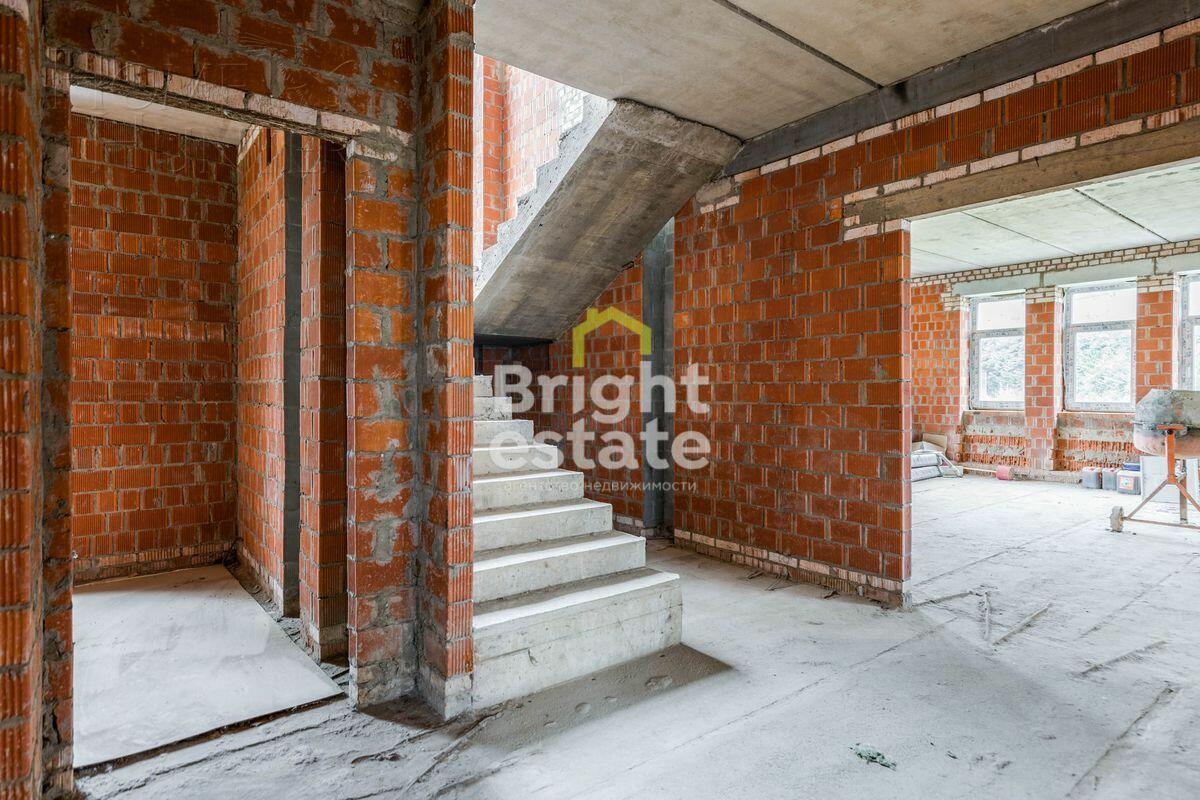 2-этажный коттедж 270 м² без отделки