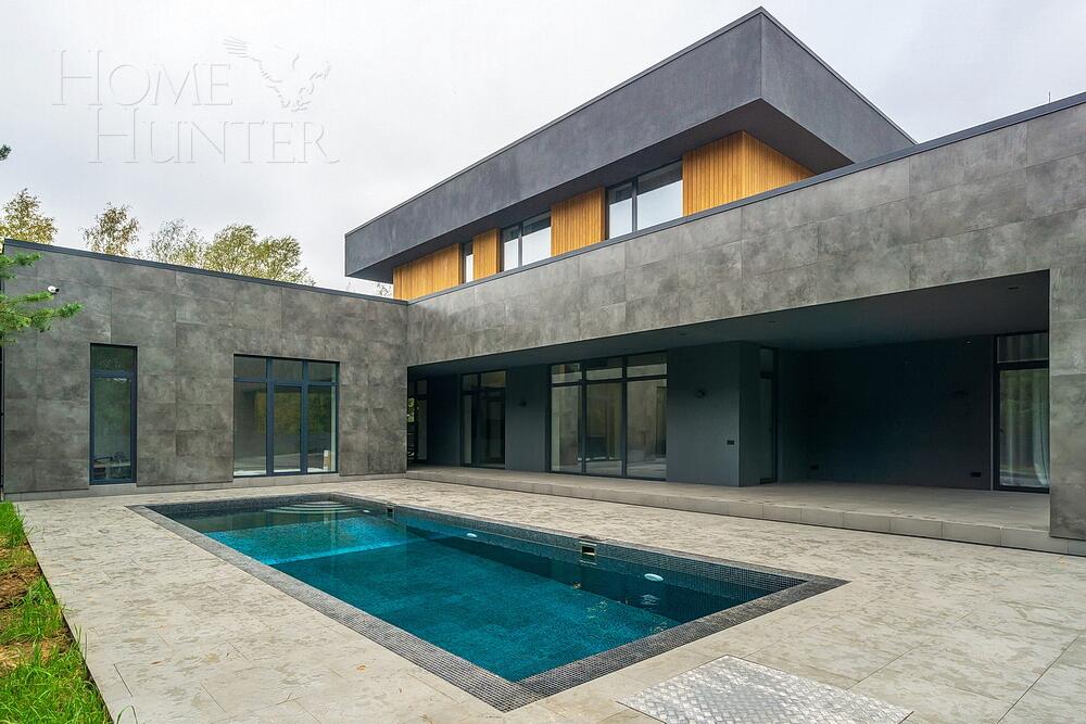 2-этажный коттедж 500 м² с отделкой