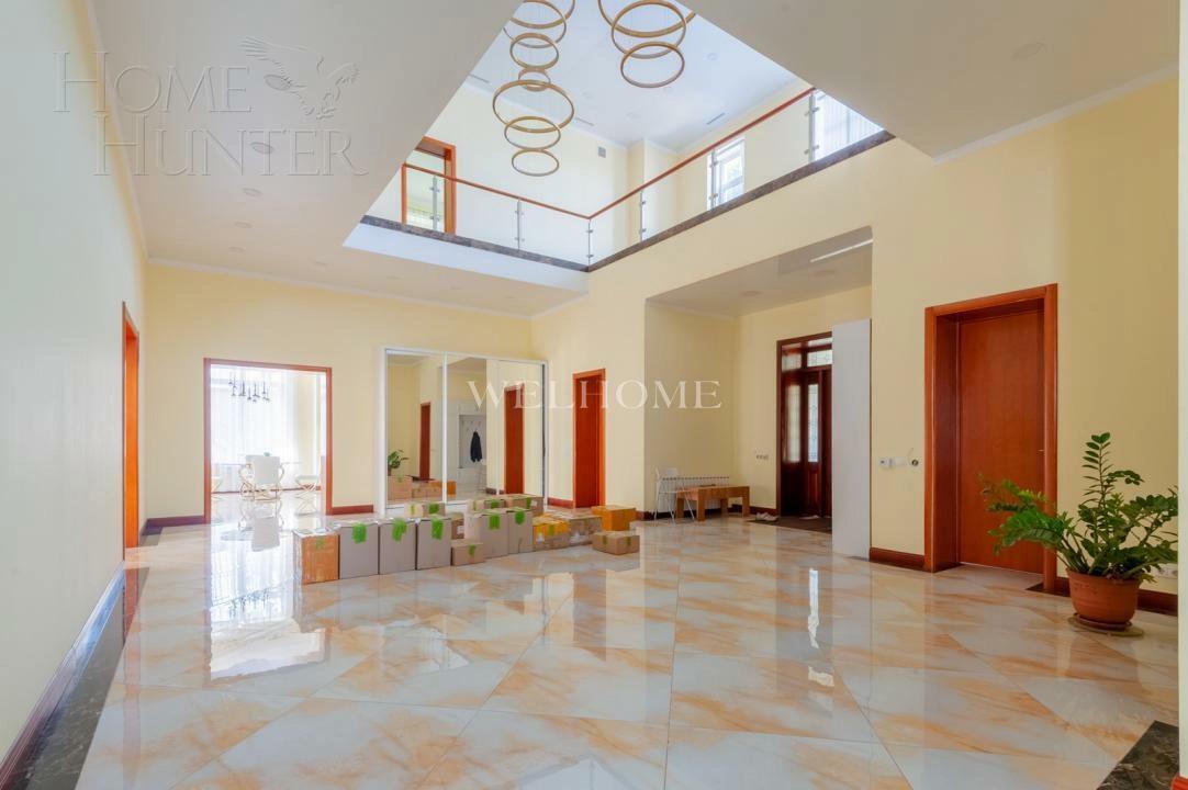 2-этажный коттедж 1 200 м² с отделкой