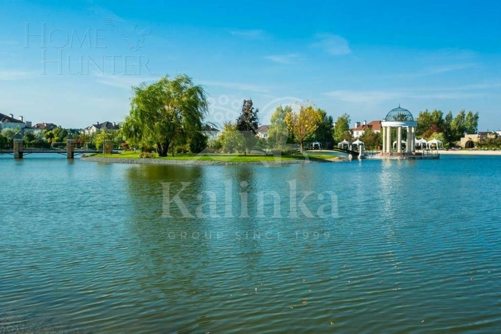 2-этажный коттедж 2 000 м² с отделкой