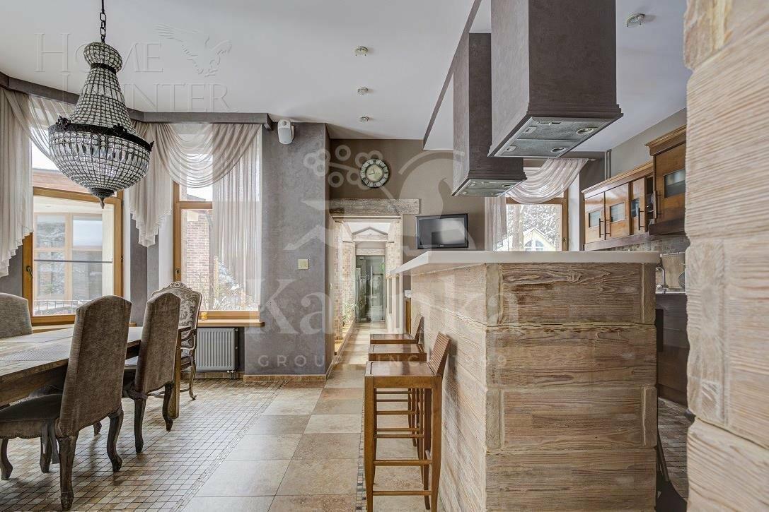 2-этажный коттедж 600 м² с отделкой