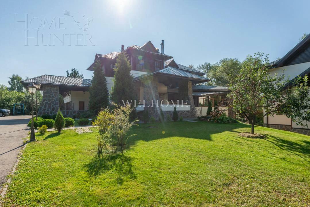 2-этажный коттедж 1 140 м² с отделкой