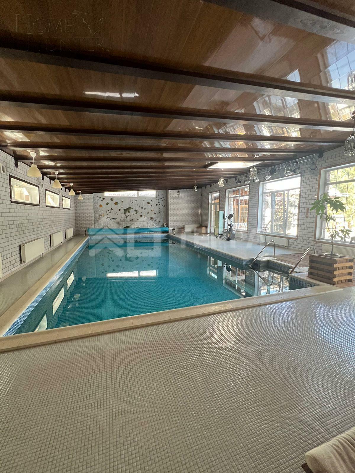 2-этажный коттедж 1 200 м² с отделкой