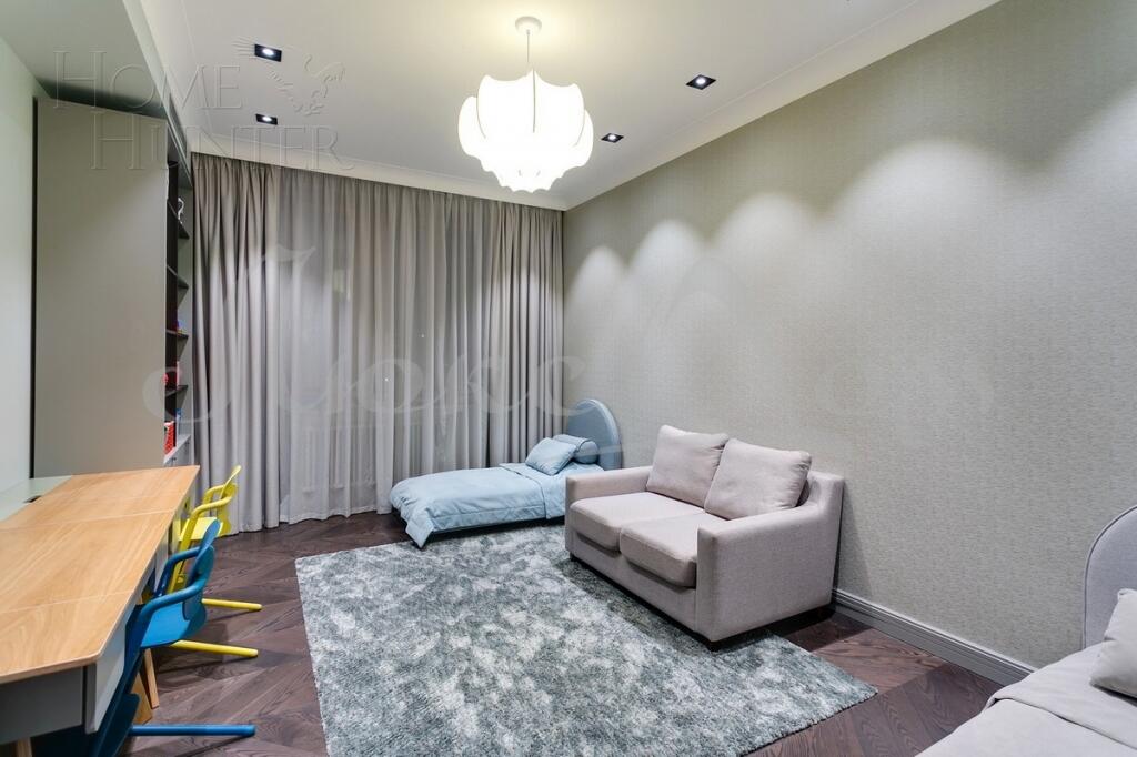 3-УРОВНЕВАЯ КВАРТИРА БЕЗ ОТДЕЛКИ 237.7 М² НА 1 ЭТАЖЕ