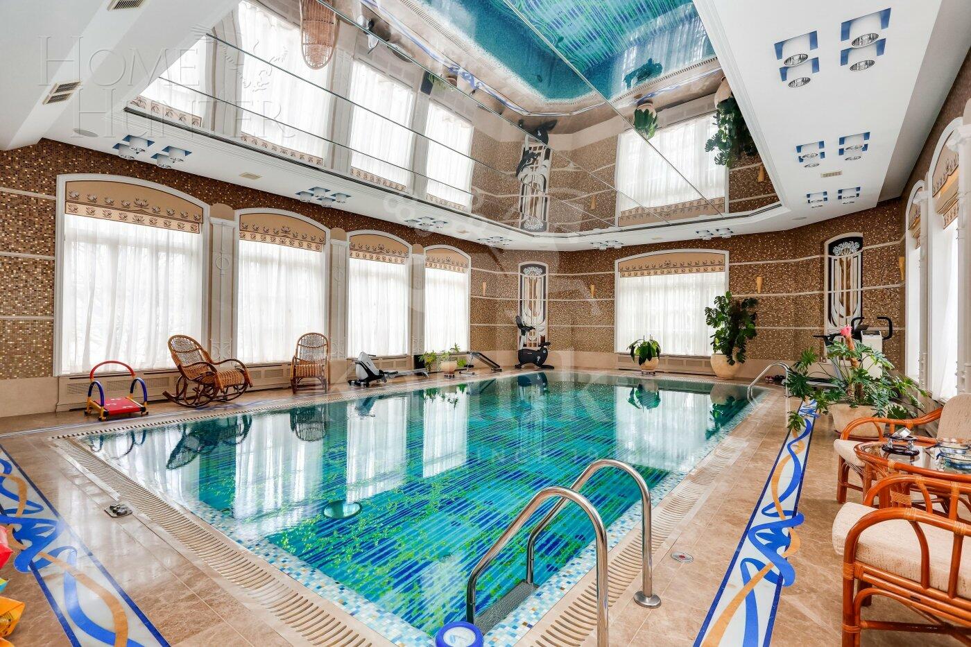 2-этажный коттедж 2 000 м² с отделкой