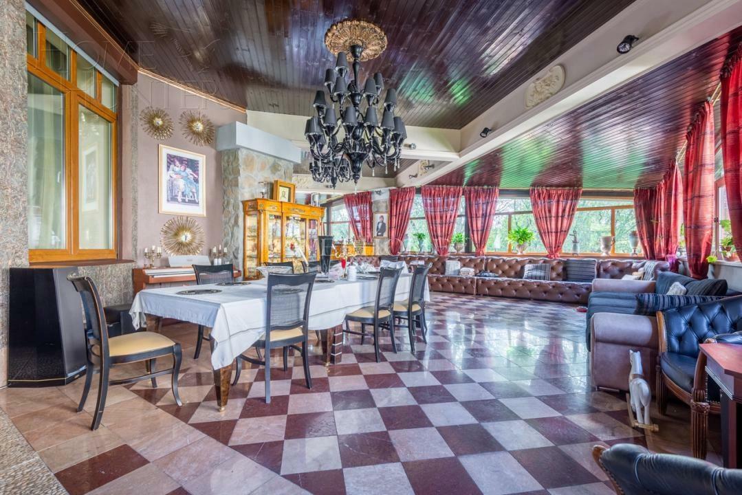 2-этажный коттедж 1 140 м² с отделкой