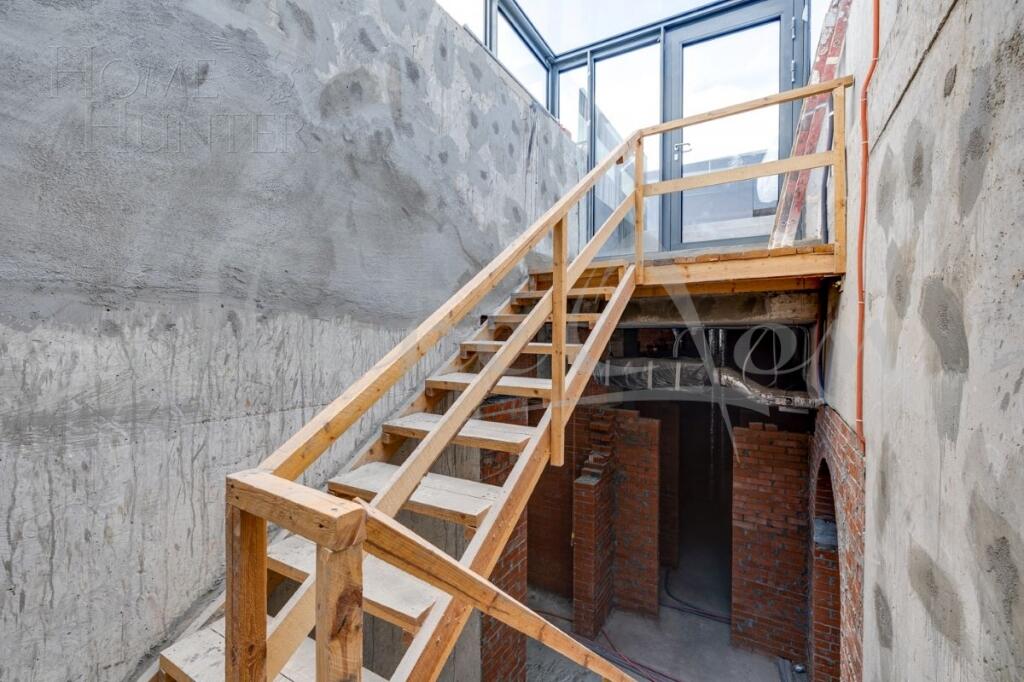 2-УРОВНЕВЫЙ ПЕНТХАУС БЕЗ ОТДЕЛКИ 251.8 М² НА 4 ЭТАЖЕ