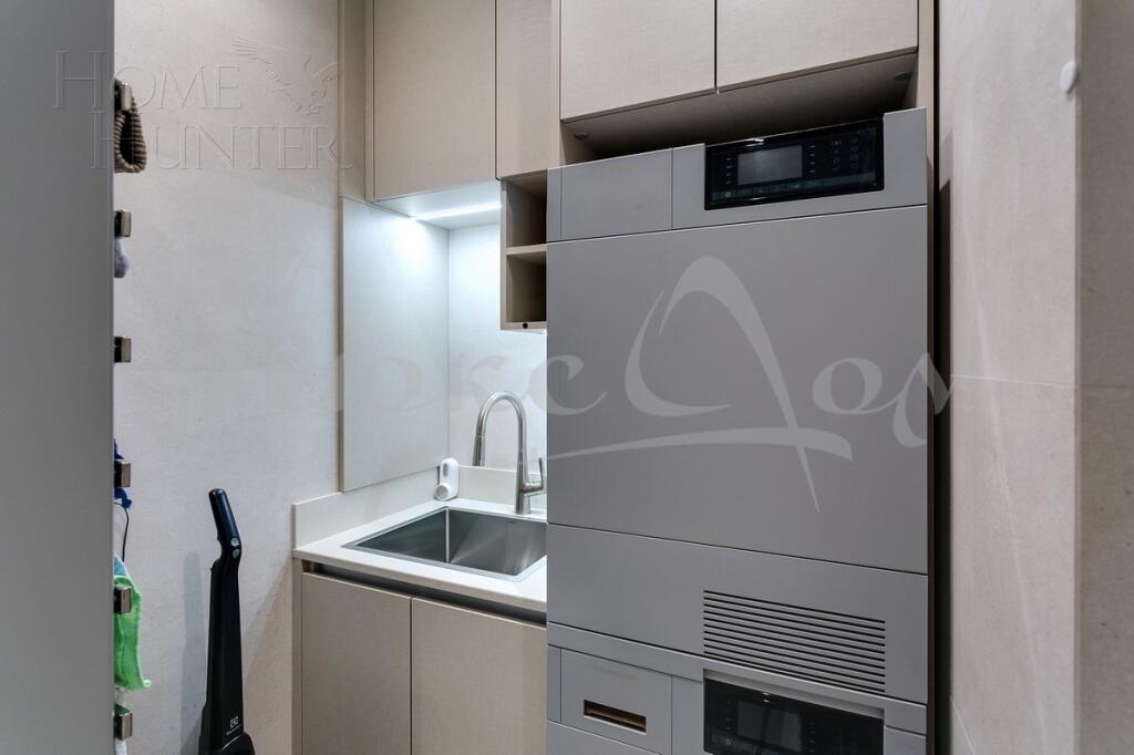 3-УРОВНЕВАЯ КВАРТИРА БЕЗ ОТДЕЛКИ 237.7 М² НА 1 ЭТАЖЕ