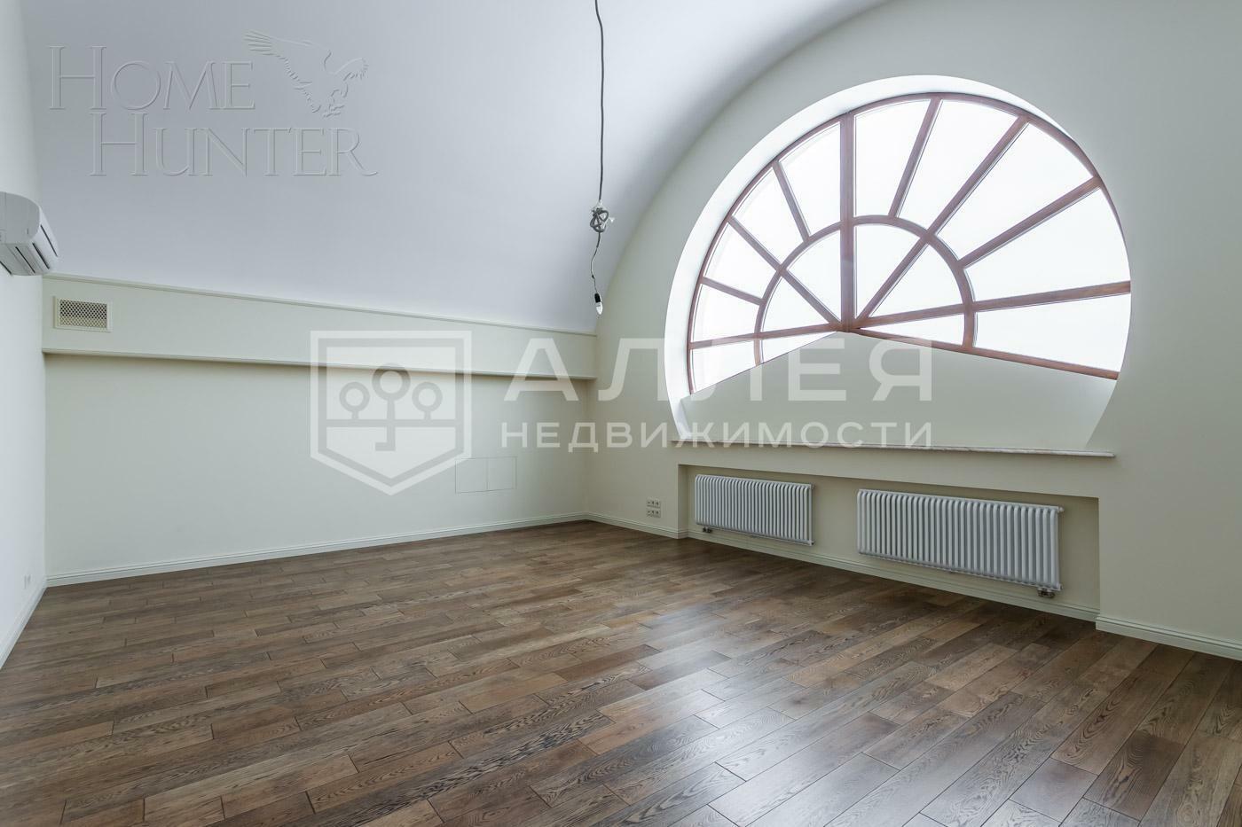 2-этажный коттедж 1 070 м² с отделкой