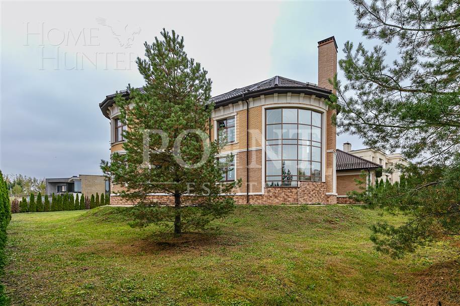 3-этажный коттедж 680 м² без отделки