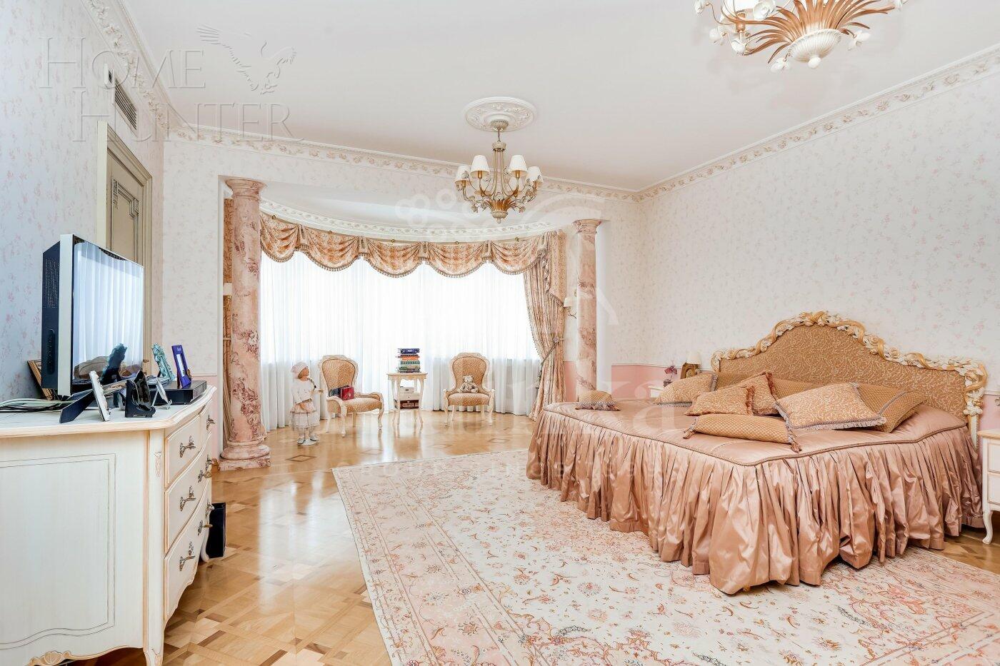 2-этажный коттедж 2 000 м² с отделкой