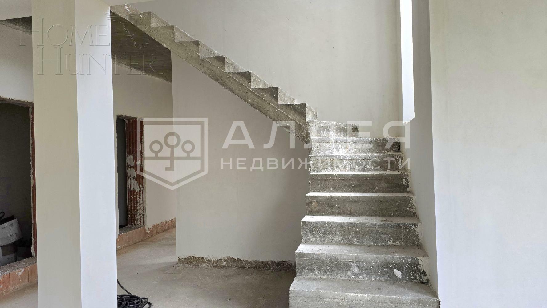 2-этажный коттедж 240 м² без отделки