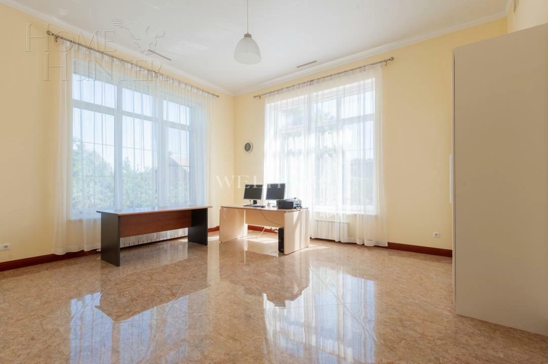 2-этажный коттедж 1 200 м² с отделкой