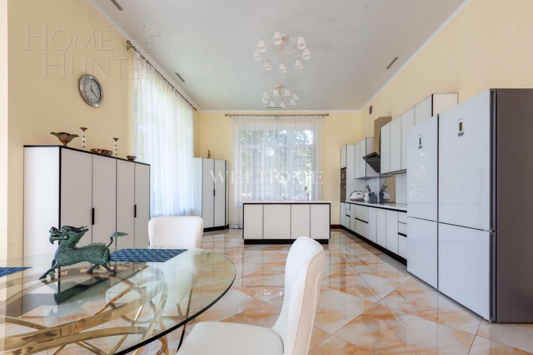 2-этажный коттедж 1 200 м² с отделкой