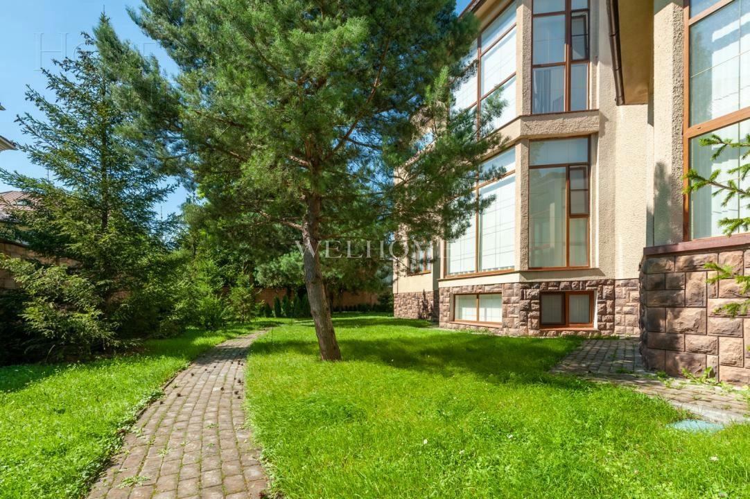 2-этажный коттедж 1 200 м² с отделкой