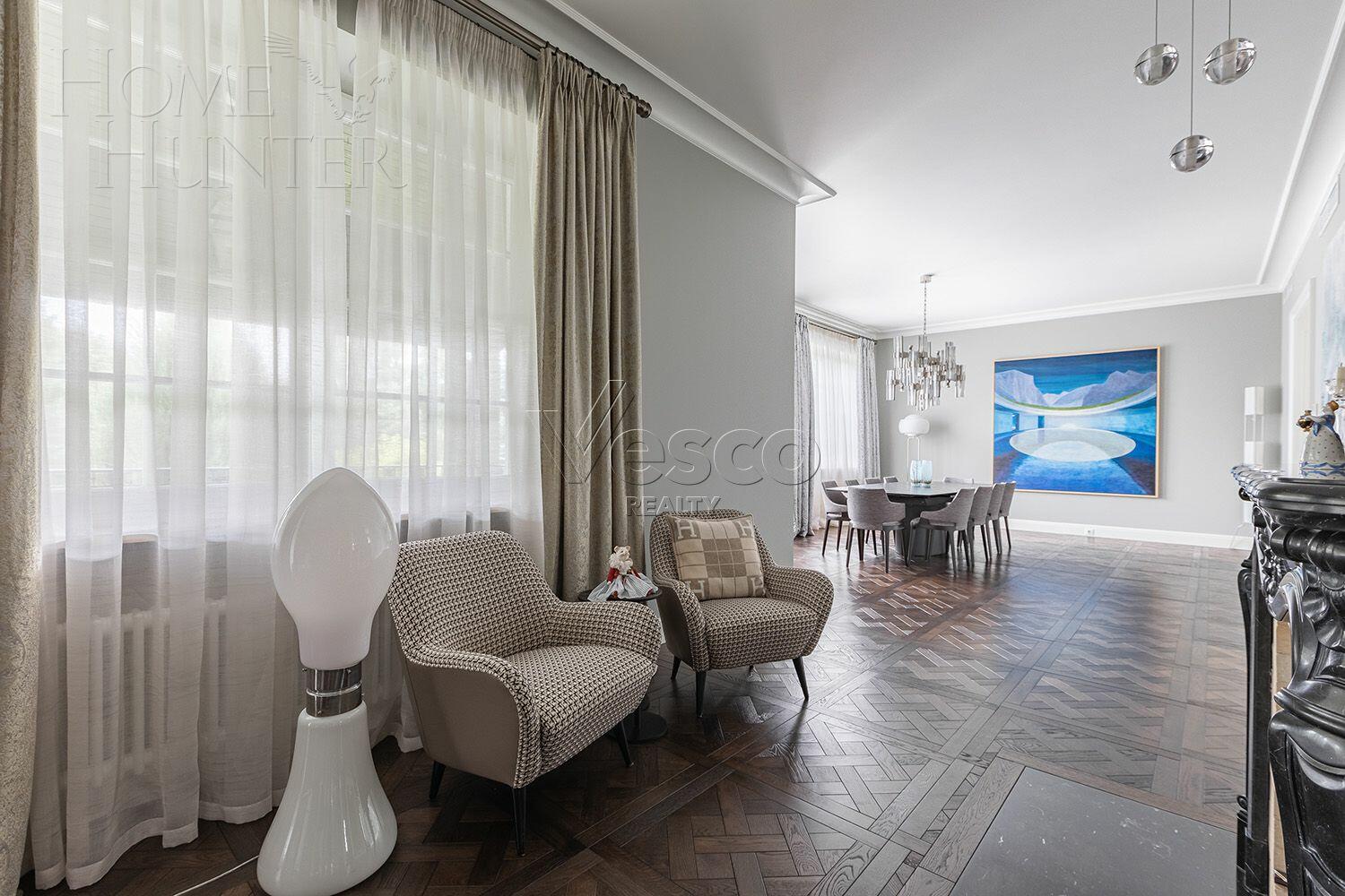 2-этажный коттедж 1 000 м² с отделкой