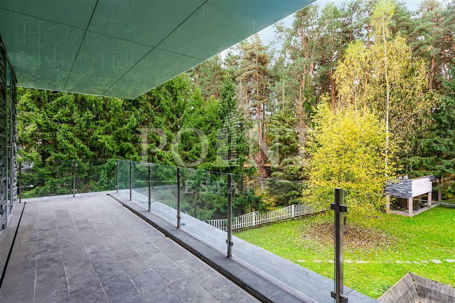 3-этажный коттедж 1 546 м² без отделки