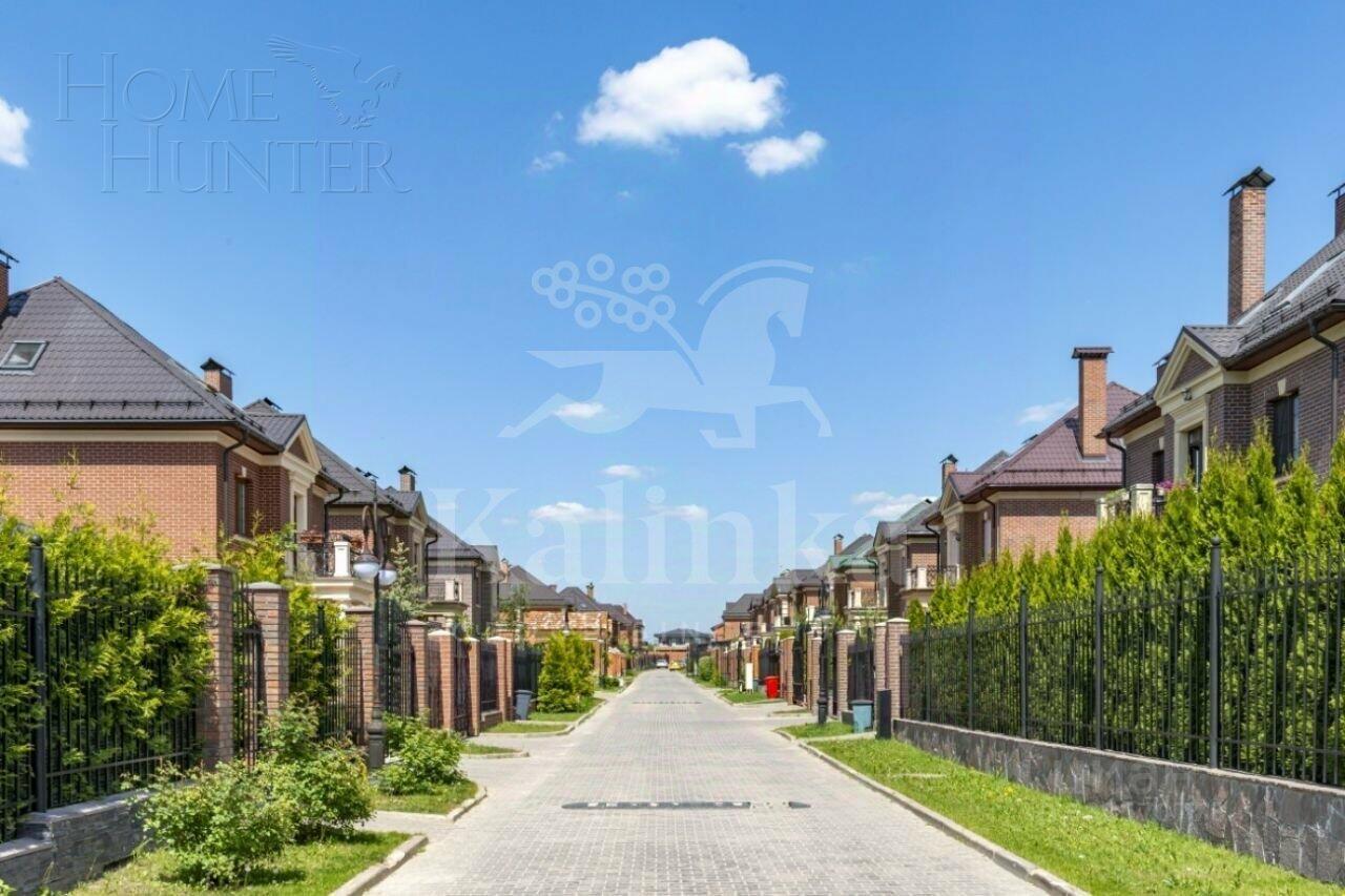 3-этажный коттедж 538 м² без отделки