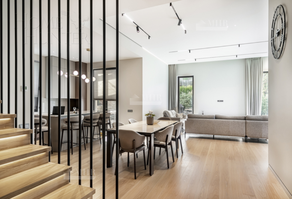 2-этажный коттедж 600 м² с отделкой