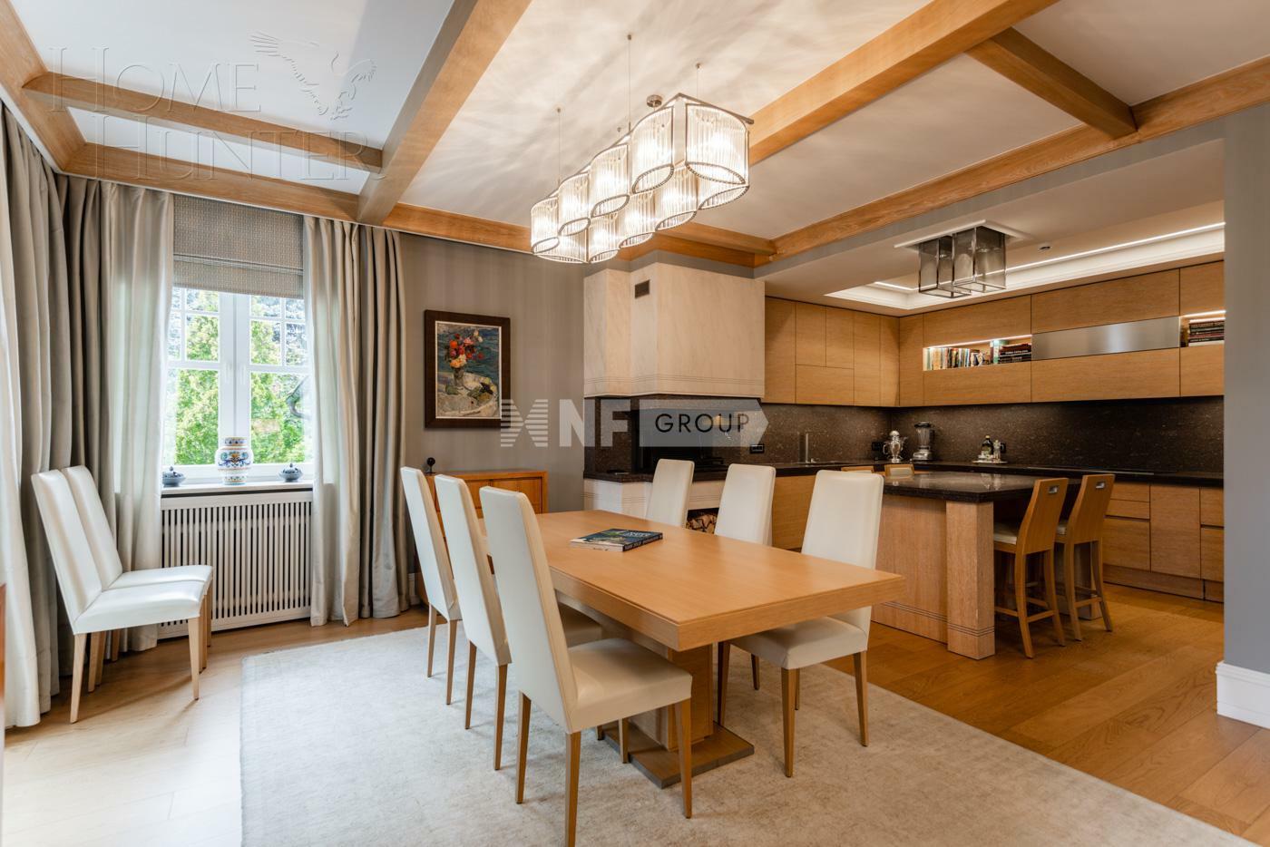 2-этажный коттедж 1 000 м² с отделкой