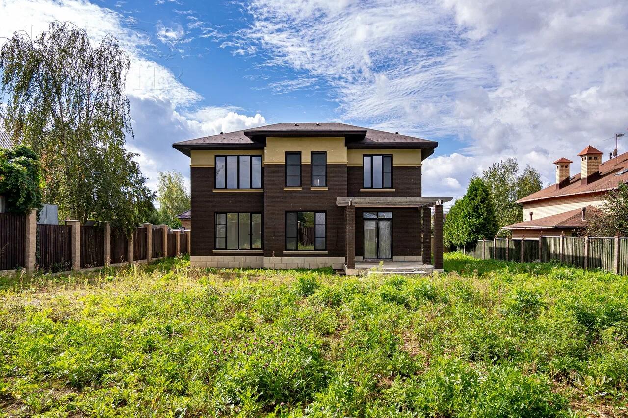 2-этажный коттедж 324 м² без отделки