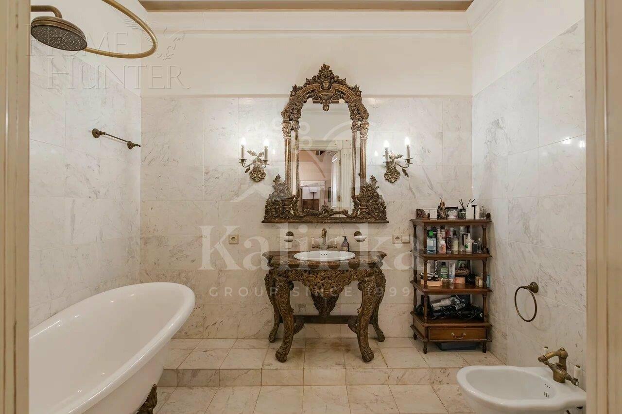 3-КОМН. КВАРТИРА С ОТДЕЛКОЙ 135 М² НА 2 ЭТАЖЕ