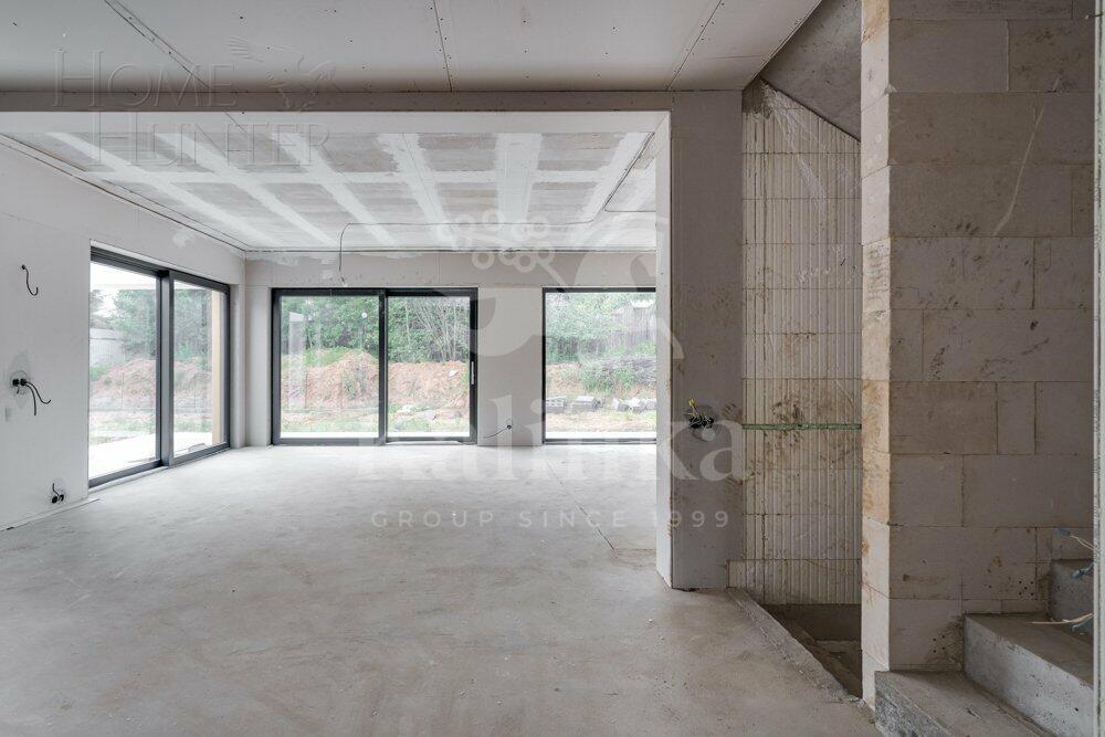 2-этажный коттедж 350 м² без отделки