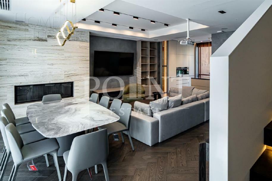 3-этажный таунхаус 240 м² с отделкой